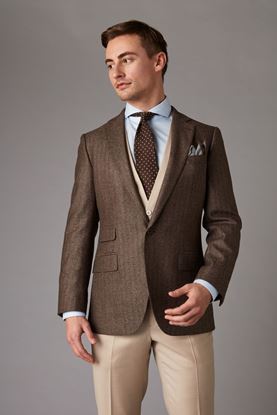 Brown tweed jacket front